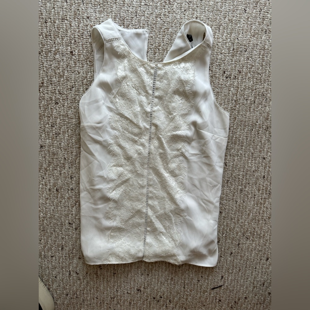 White floral formal/casual sleeveless blouse